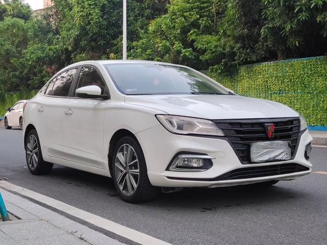 Roewe i5