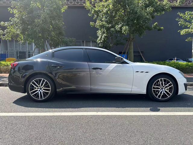 Maserati Ghibli