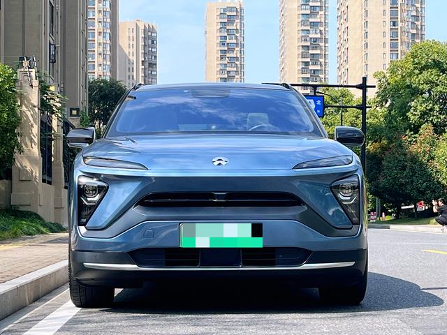 NIO ES6