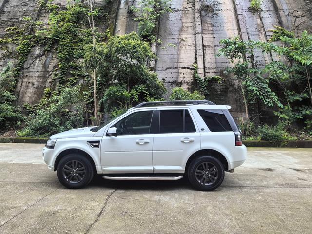 Land Rover Freelander 2