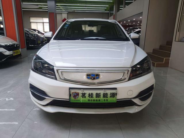 Geely Emgrand EV