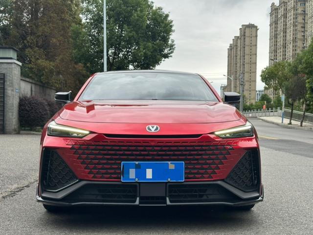 Changan UNI-V