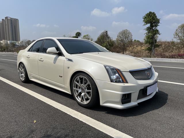 Cadillac CTS (imported)