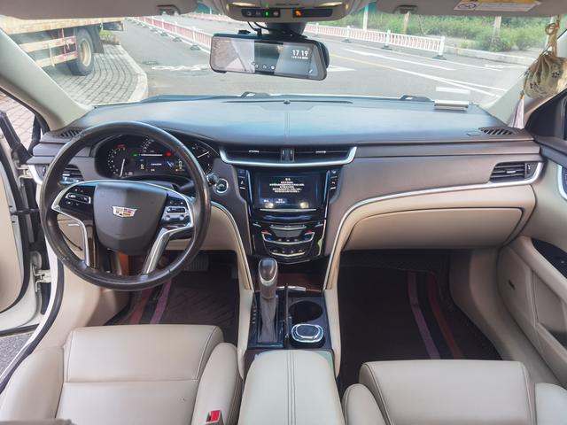 Cadillac XTS