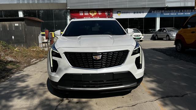 Cadillac XT4