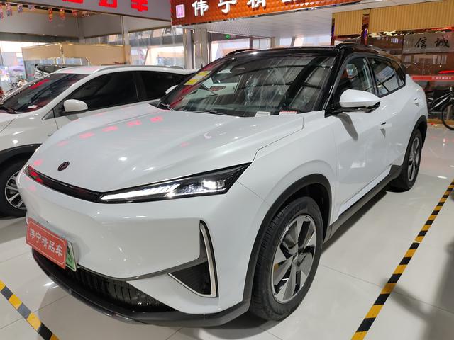 Dongfeng Fengshen L7 PHEV