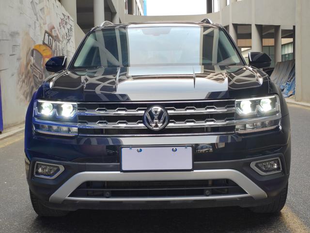 Volkswagen Tuang