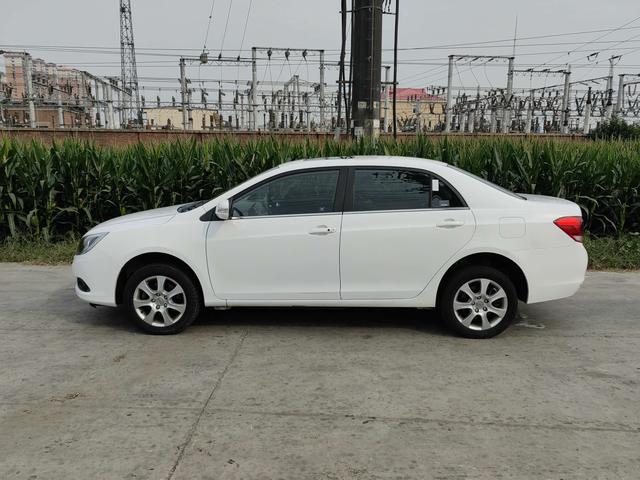 BYD e5