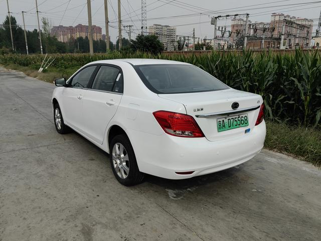 BYD e5