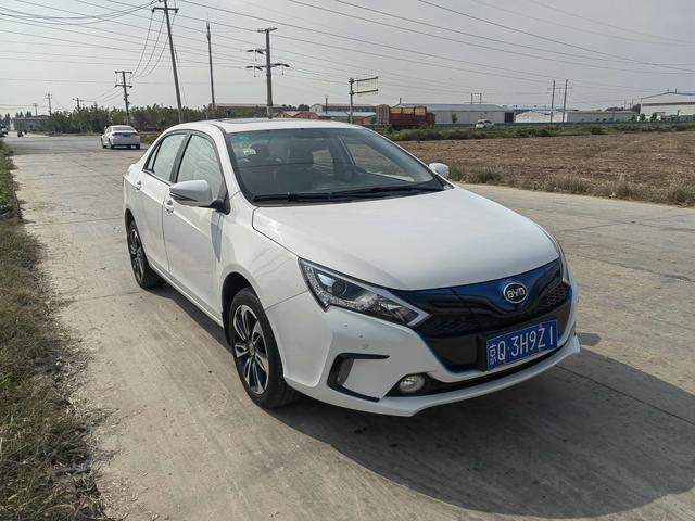 BYD QinEV