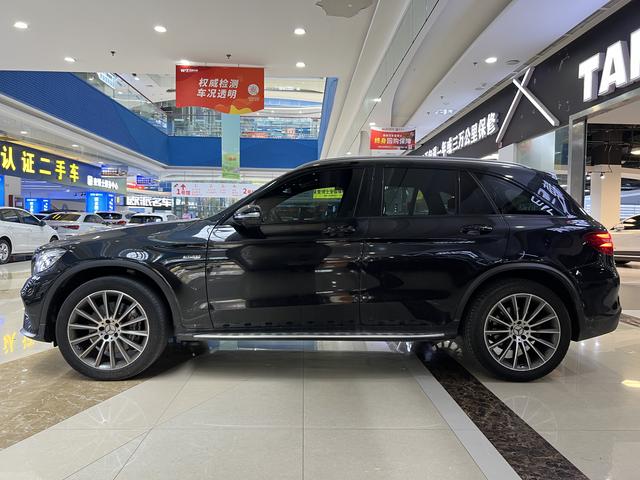 Mercedes-Benz GLC AMG