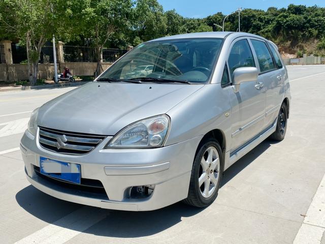 Suzuki Liana