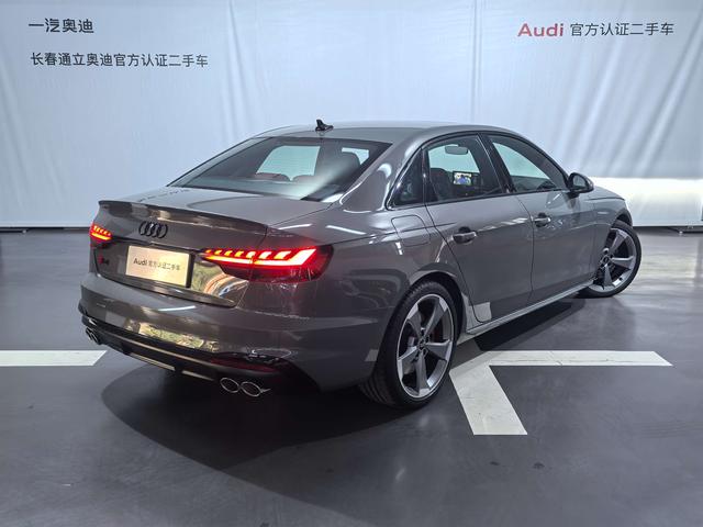 Audi S4