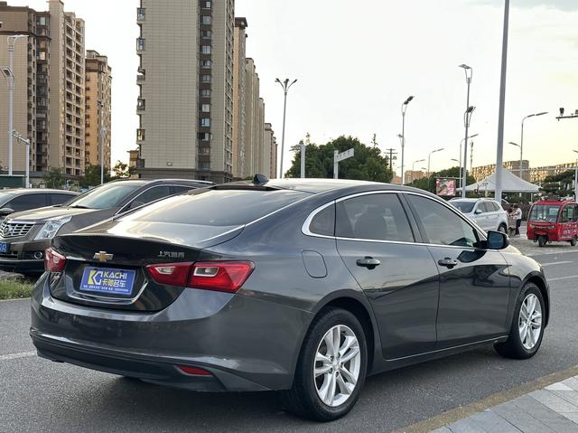 Chevrolet Malibu XL