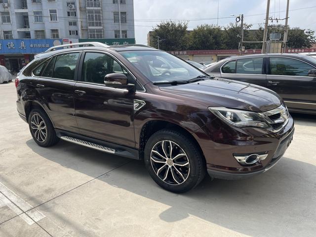 BYD S7