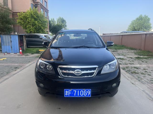 BYD S6