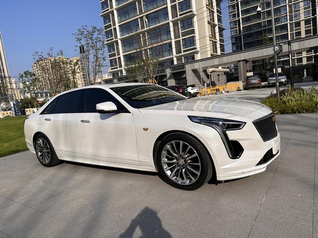 Cadillac CT6