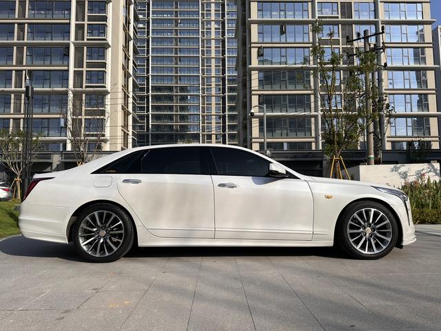 Cadillac CT6