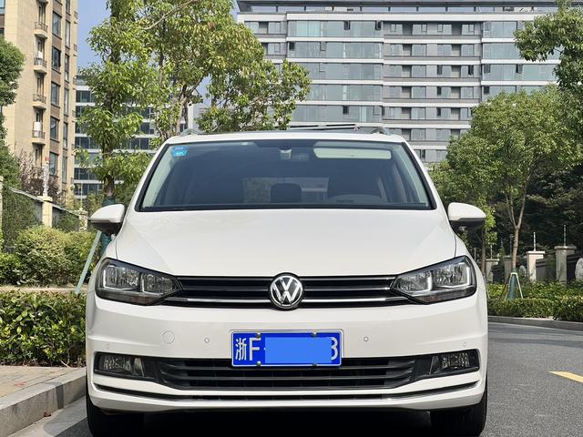 Volkswagen Touran L