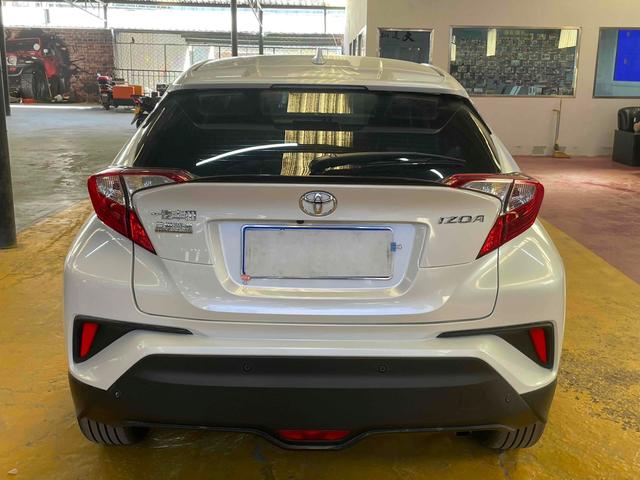 Toyota C-HR Hybrid