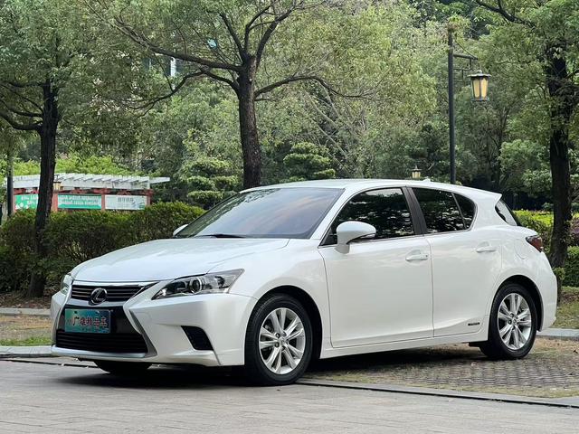 Lexus CT