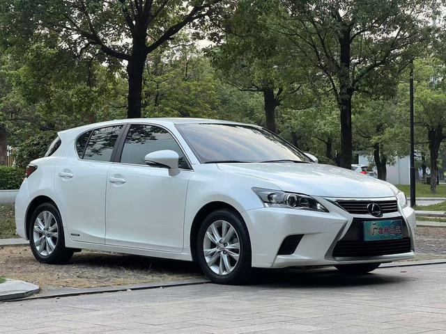 Lexus CT