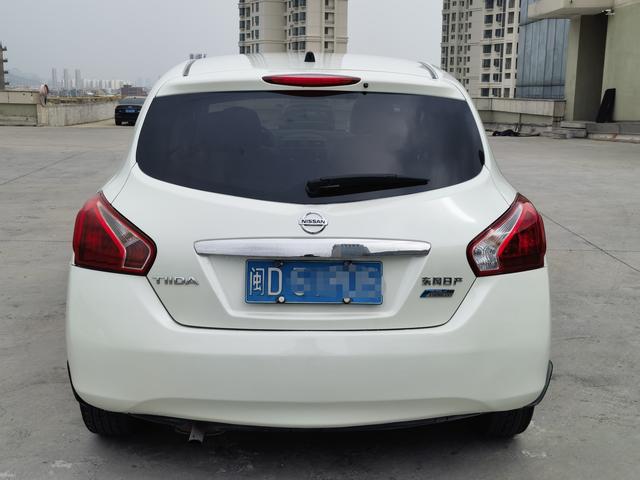 Nissan Tiida