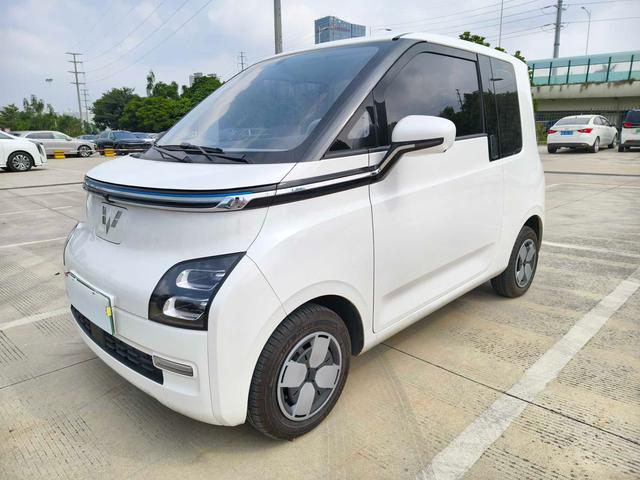 Wuling Air ev clear sky