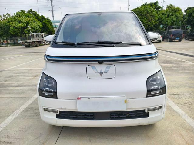 Wuling Air ev clear sky