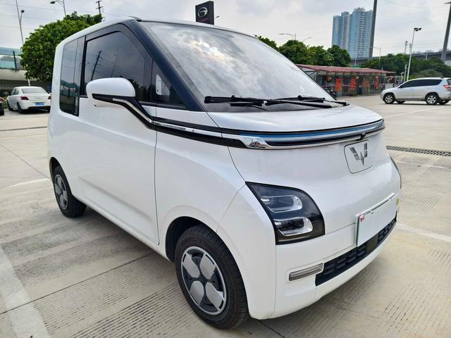 Wuling Air ev clear sky