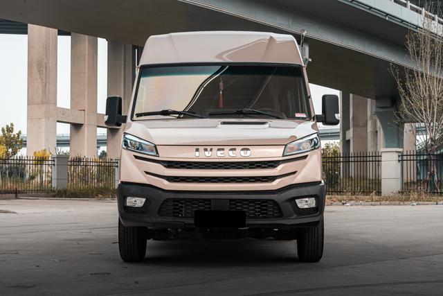 Iveco proud