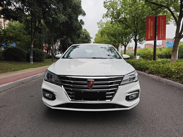 Roewe i5