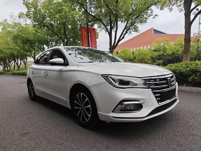 Roewe i5