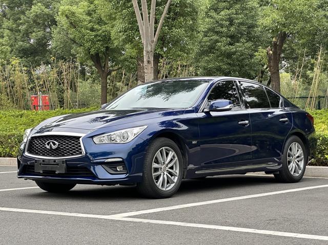 Infiniti Q50L