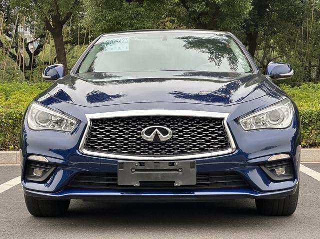 Infiniti Q50L