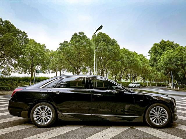 Cadillac CT6