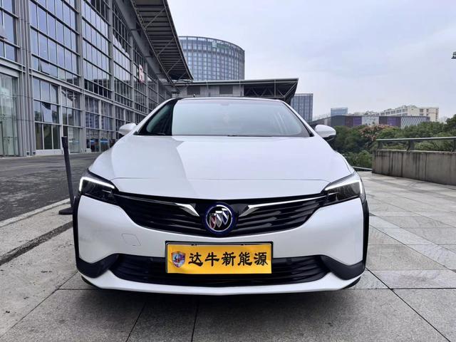 Buick Weilan 6 PHEV