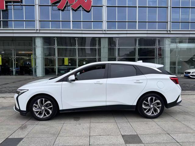 Buick Weilan 6 PHEV