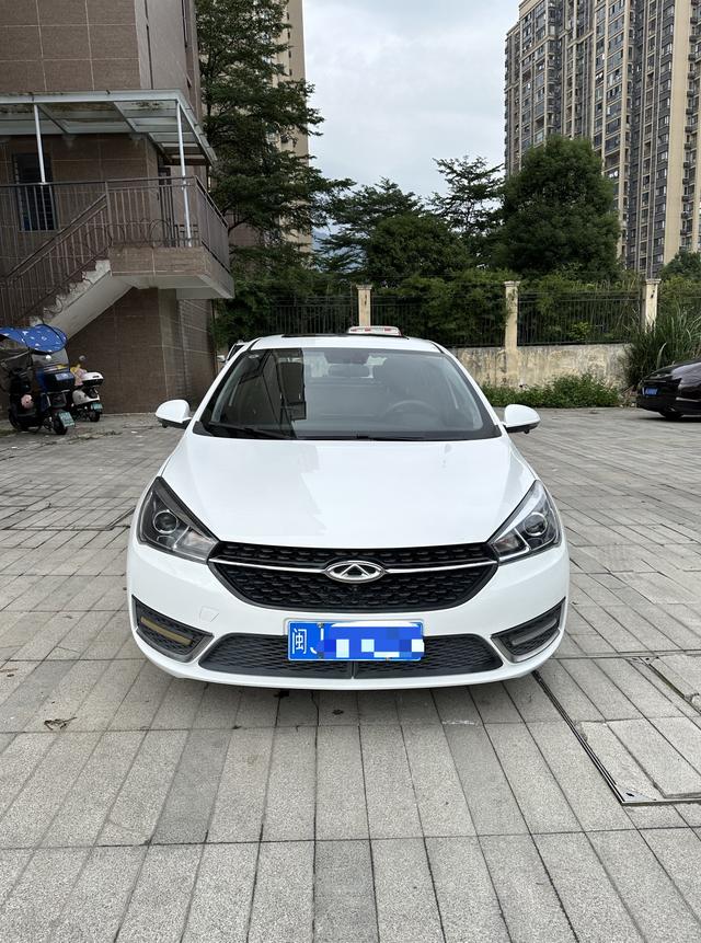 Chery Arrizo 5