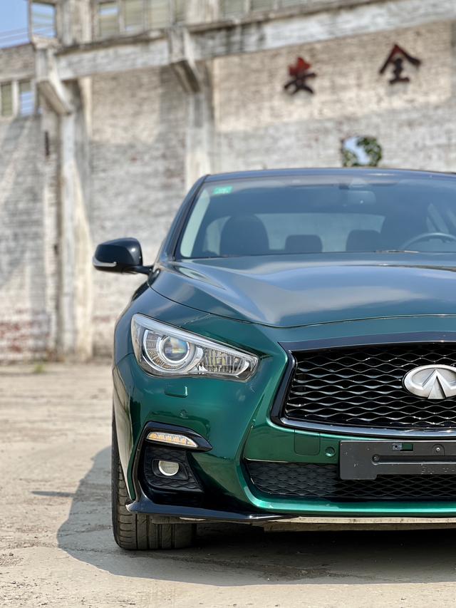 Infiniti Q50