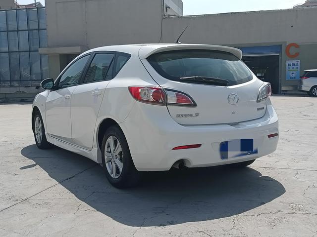 Mazda 3 star