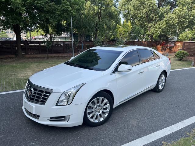 Cadillac XTS