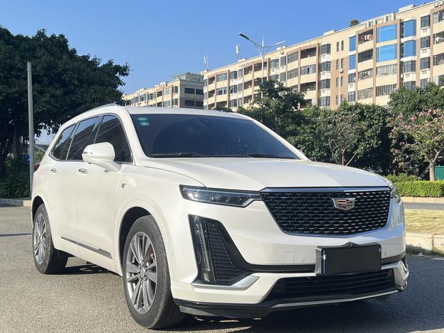 Cadillac XT6