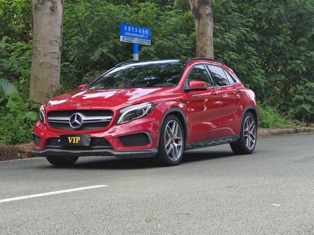 Mercedes-Benz GLA AMG