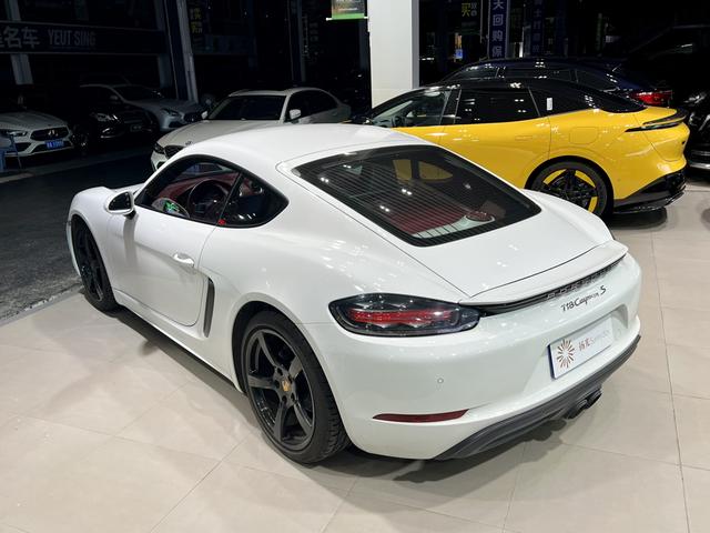 Porsche 718