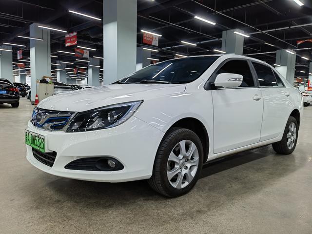 BYD e5