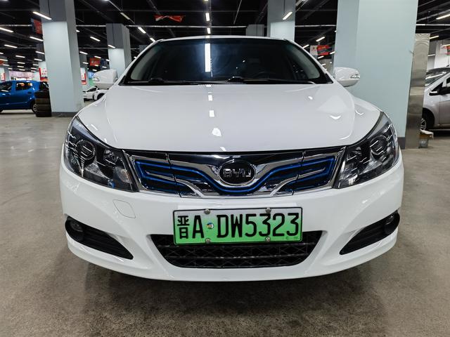 BYD e5