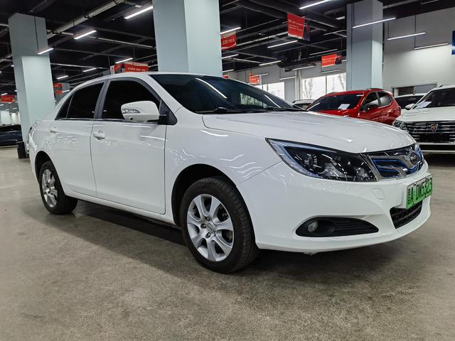 BYD e5