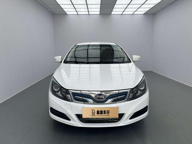 BYD e5