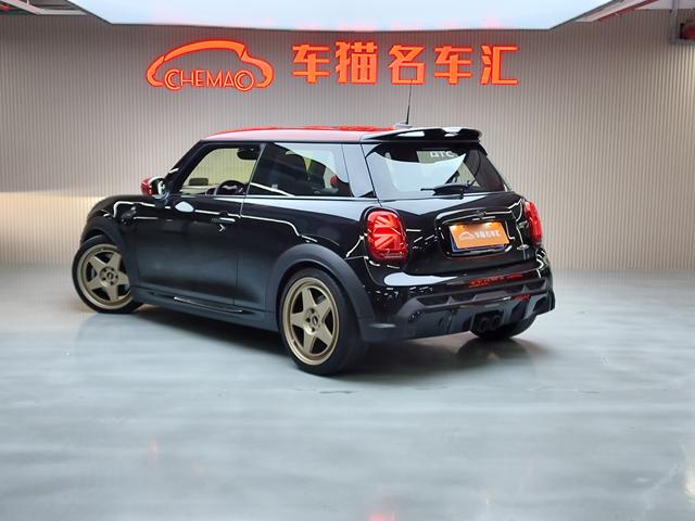 MINI JCW